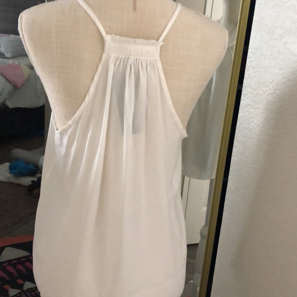 Beautiful top. Small - Picture 2 of 3